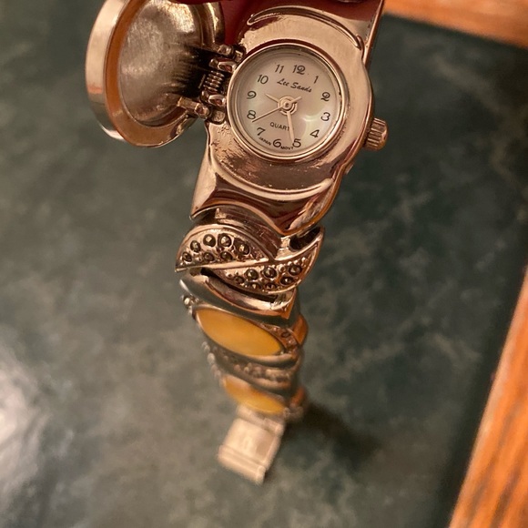 Vintage Lee Sands sterling silver and Quartz watch - Picture 3 of 5